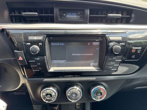 Used 2016 Toyota Corolla S FWD image 11