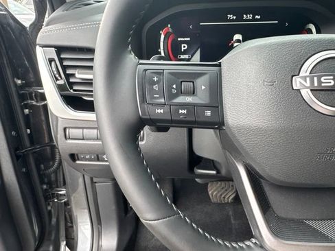 Used 2026 Nissan Rogue SL AWD/4WD image 12