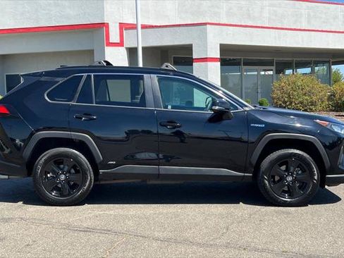 Certified 2021 Toyota RAV4 LE AWD/4WD image 6