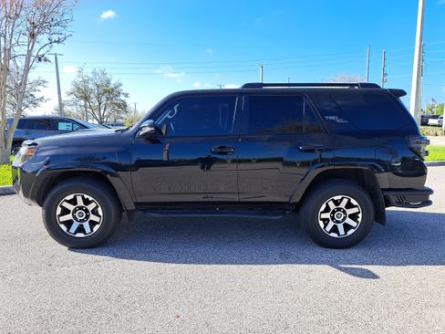 Used 2022 Toyota 4Runner TRD Off-Road Premium image 8