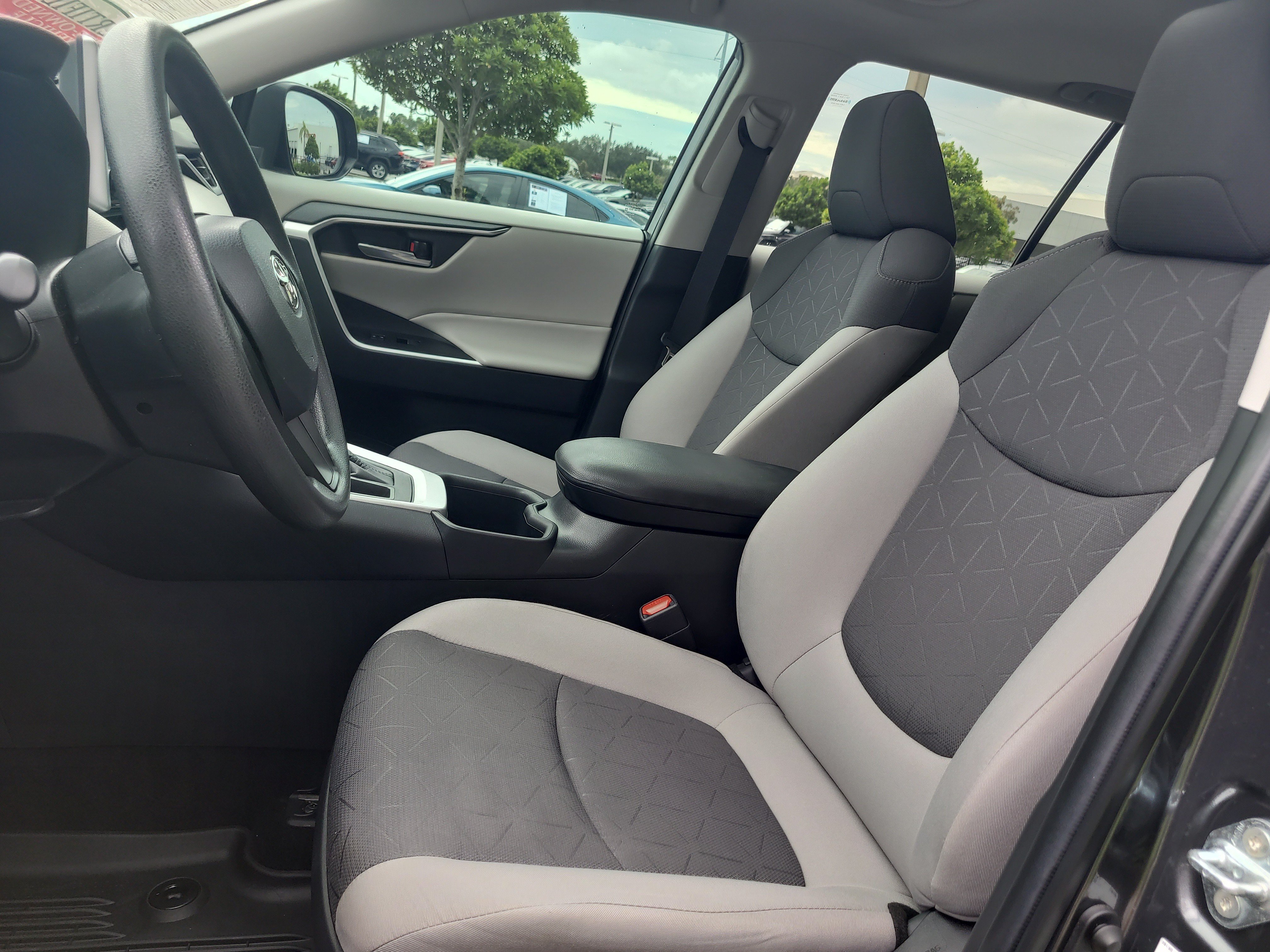 Certified 2023 Toyota RAV4 XLE w/ Convenience Package FWD image 21