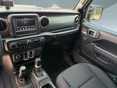 Used 2023 Jeep Wrangler Sport AWD/4WD image 27