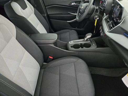 New 2026 Chevrolet Trax LS FWD image 16