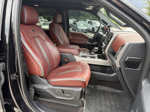Used 2020 Ford F150 Platinum w/ Equipment Group 701A Luxury AWD/4WD image 10