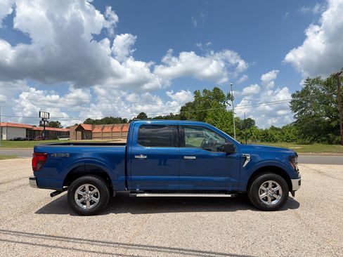 Used 2025 Ford F150 XLT w/ Equipment Group 301A Standard AWD/4WD image 10