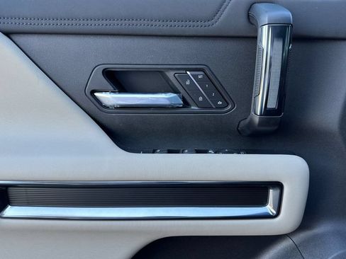 New 2026 GMC Hummer EV SUV AWD/4WD image 8