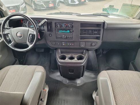Used 2023 GMC Savana 3500 LS image 10