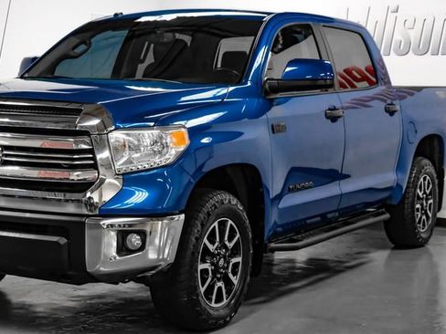 Used 2016 Toyota Tundra SR5 w/ TRD Off Road Package AWD/4WD image 10