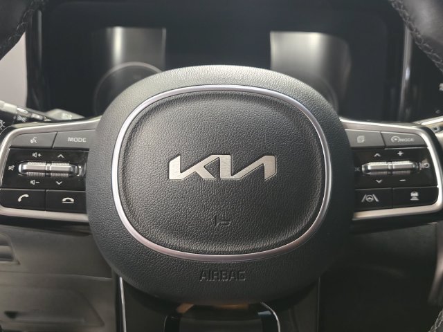 Used 2023 Kia Sorento EX FWD image 11