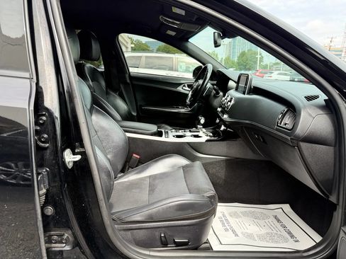 Used 2021 Kia Stinger GT RWD image 34