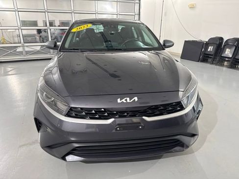 Used 2023 Kia Forte LXS FWD image 2