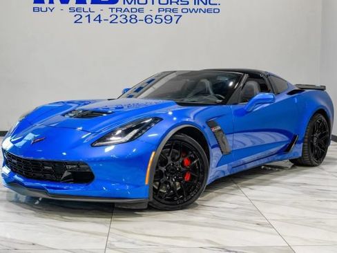 Used 2016 Chevrolet Corvette Z06 w/ 3LZ Preferred Equipment Group RWD image 2