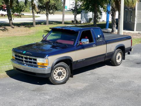 Used 1993 Dodge Dakota 2WD Club Cab image 8