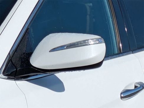 Used 2017 Hyundai Santa Fe Sport image 11