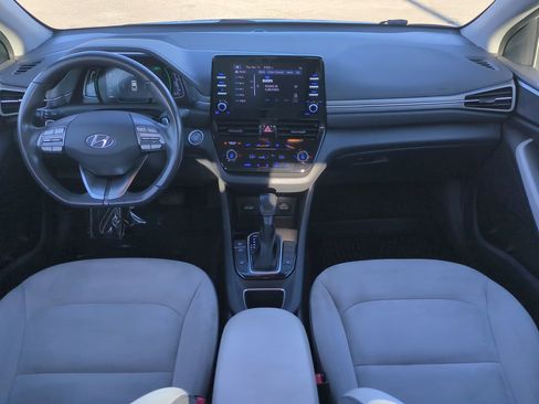 Used 2022 Hyundai Ioniq SE image 13