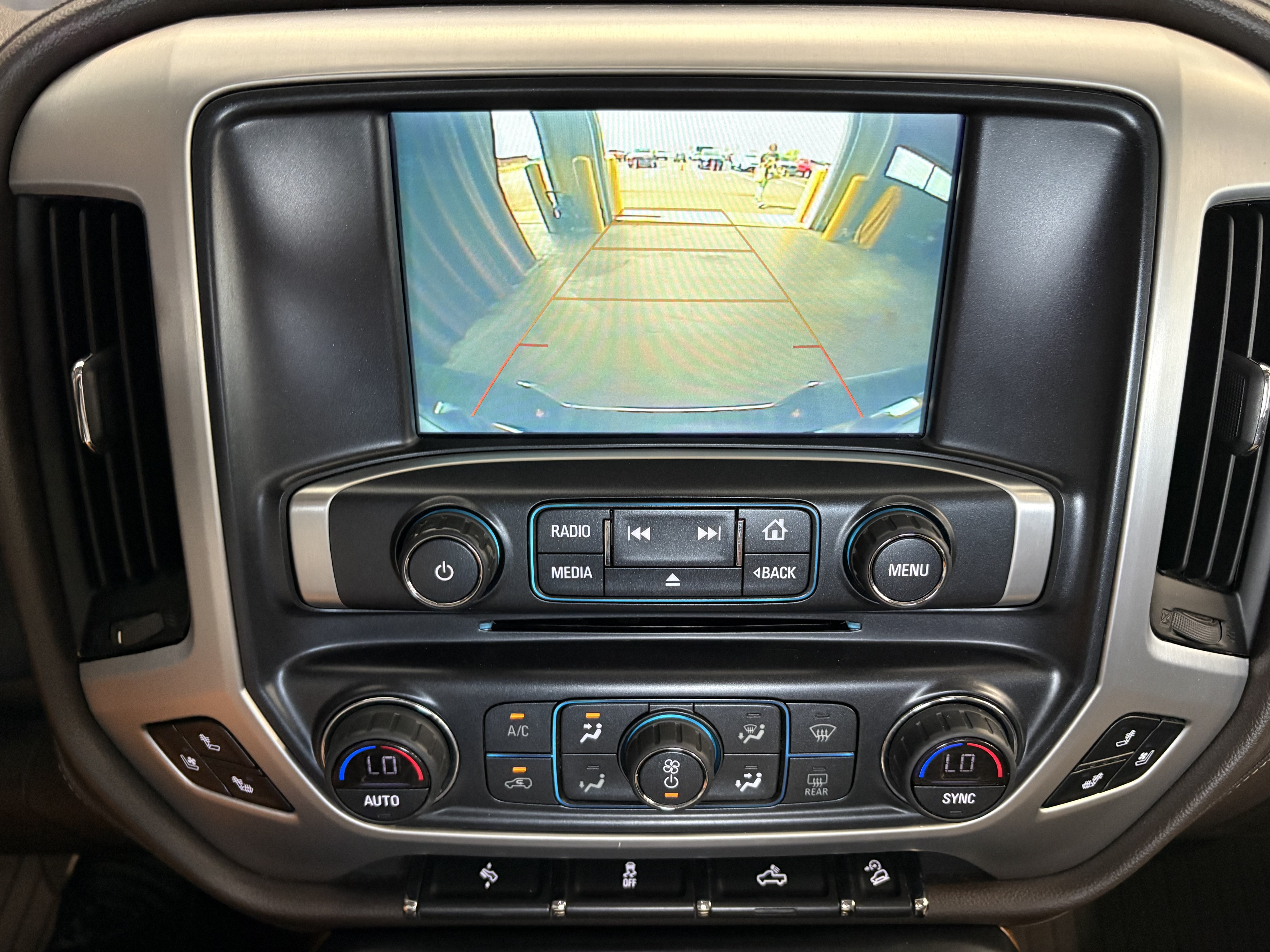 Used 2018 GMC Sierra 1500 SLT w/ Texas SLT Premium Package AWD/4WD image 17