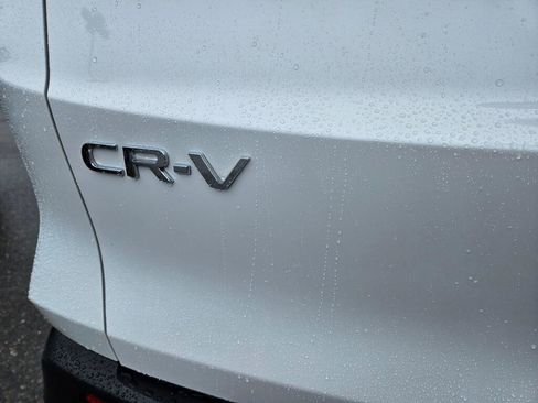 Used 2025 Honda CR-V EX image 16
