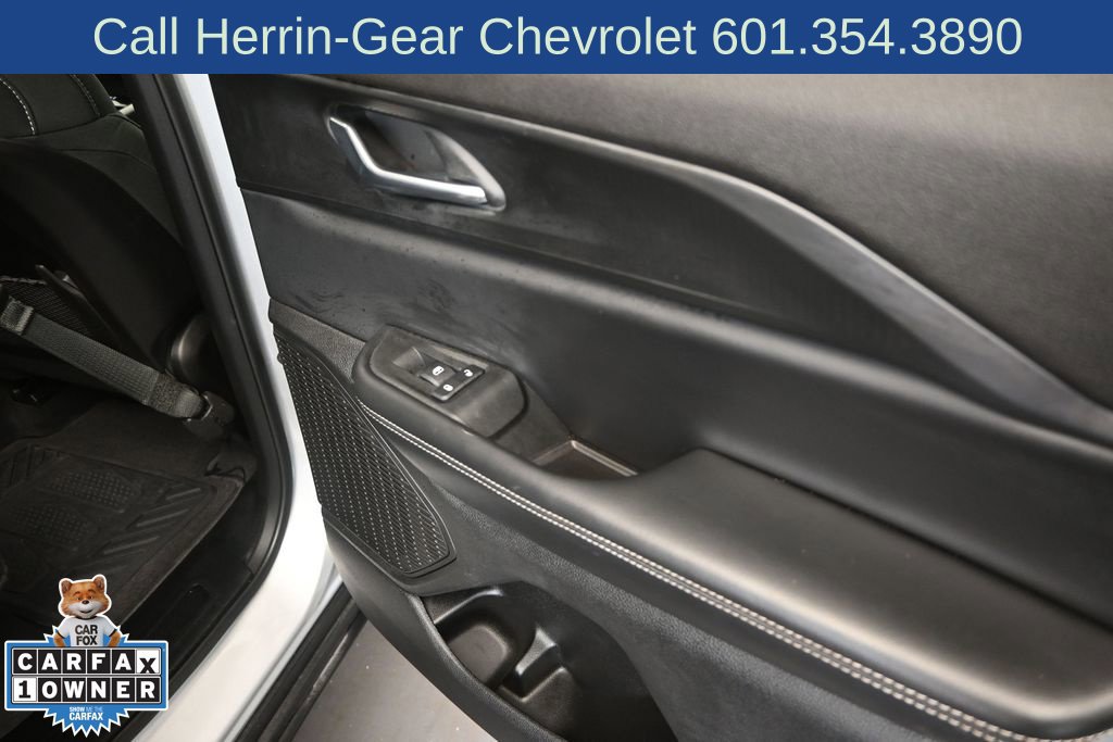 Used 2025 Jeep Grand Cherokee Laredo X w/ Luxury Tech Group I RWD image 21