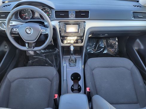 Used 2017 Volkswagen Passat 1.8T S image 25