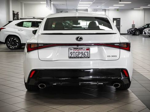 Certified 2025 Lexus IS 300 F Sport image 7