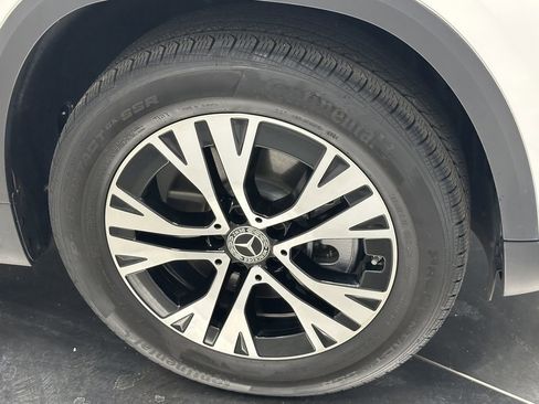 Certified 2025 Mercedes-Benz GLA 250 image 12