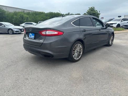 Used 2016 Ford Fusion SE w/ Equipment Group 202A FWD image 5