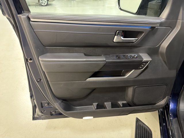 Used 2024 Toyota Tundra Platinum AWD/4WD image 17
