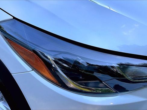Certified 2023 Toyota Corolla Cross LE w/ Moonroof Package AWD/4WD image 28