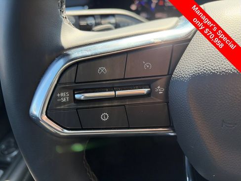 Used 2025 Chevrolet Suburban Premier AWD/4WD image 15