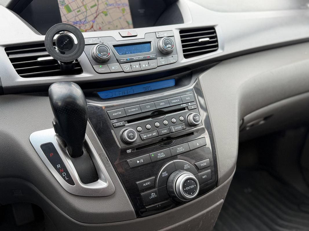 Used 2012 Honda Odyssey Touring Elite image 17