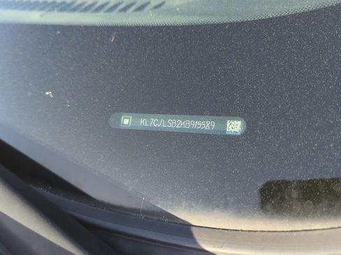 Used 2019 Chevrolet Trax LT w/ LT Convenience Package image 5