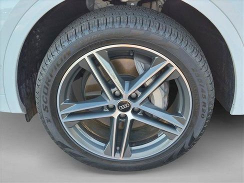 Used 2023 Audi Q5 e Prestige w/ Prestige Package AWD/4WD image 10