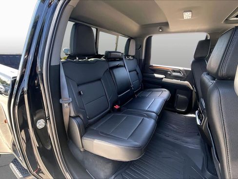 Used 2024 GMC Sierra 3500 Denali w/ Denali Reserve Package AWD/4WD image 21