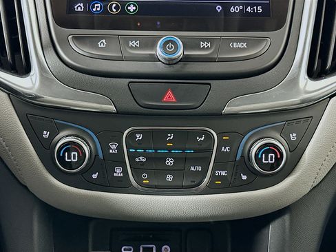 Used 2019 Chevrolet Equinox Premier image 26