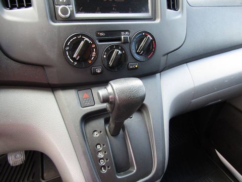 Used 2021 Nissan NV200 S w/ Back Door Glass Package FWD image 16