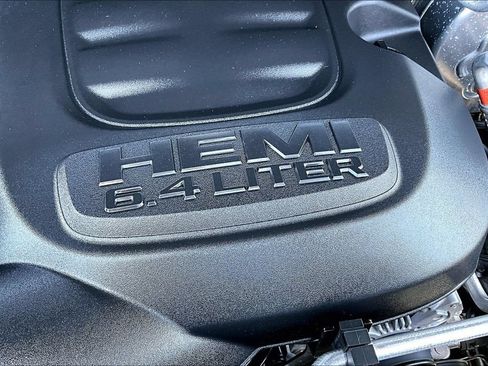 Certified 2025 RAM 2500 Big Horn AWD/4WD image 30