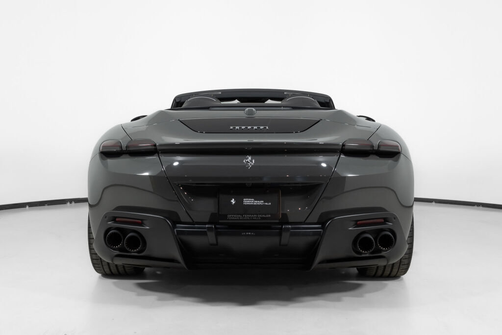 Used 2025 Ferrari Roma Spider RWD image 6