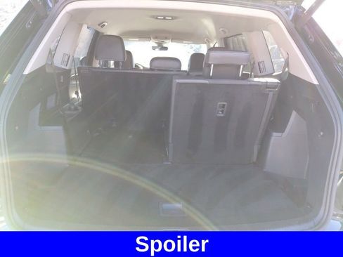 Used 2025 Volkswagen Atlas SE image 33
