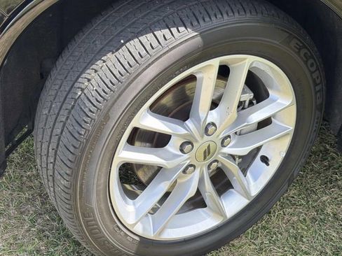 Used 2024 Dodge Durango GT image 16