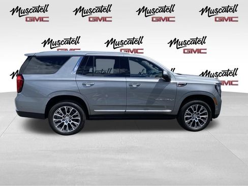 Used 2026 GMC Yukon Denali w/ Sun & Power Step Package AWD/4WD image 9