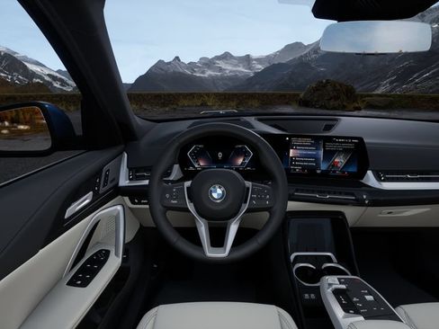 New 2026 BMW X1 xDrive28i w/ Technology Package AWD/4WD image 35