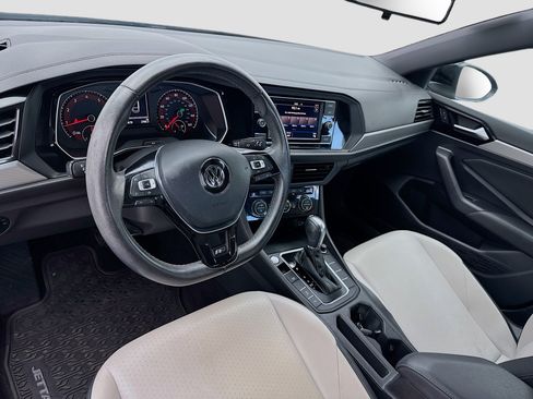 Used 2019 Volkswagen Jetta R-Line w/ R-Line Cold Weather Package FWD image 7