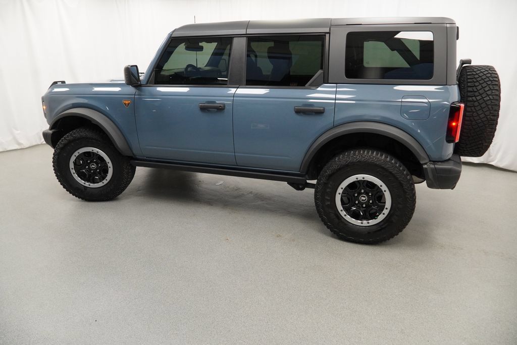Used 2023 Ford Bronco Badlands w/ Sasquatch Package AWD/4WD image 30
