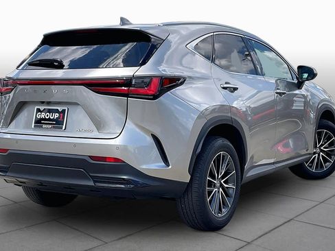 Used 2025 Lexus NX 250 FWD w/ Towing Package (2000 Lbs) image 11