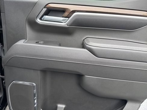 Used 2025 Chevrolet Silverado 1500 RST image 26