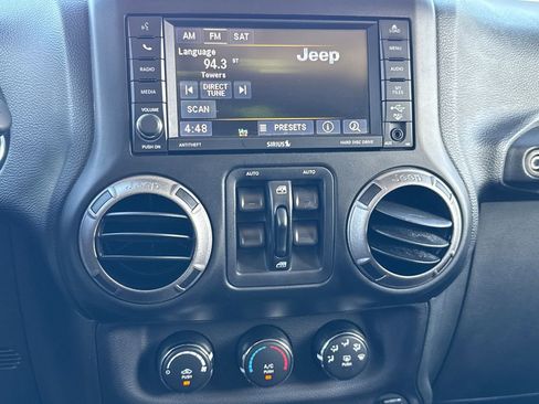 Used 2015 Jeep Wrangler Unlimited Sport w/ Quick Order Package 24S AWD/4WD image 22