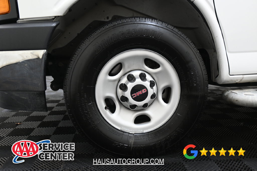 Used 2025 GMC Savana 2500 w/ Driver Convenience Package RWD image 26