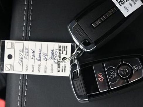 New 2025 Ford Bronco Outer Banks image 23