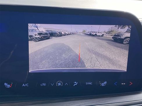 Used 2025 Chevrolet Tahoe LT image 26