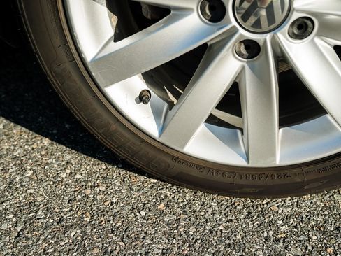 Used 2010 Volkswagen Jetta TDI FWD image 97